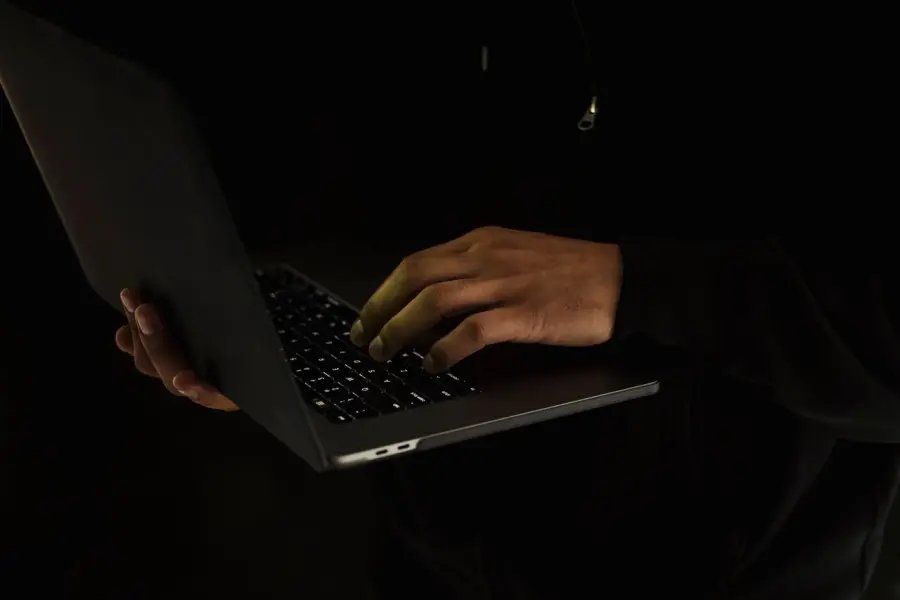 Truffe online e rischi digitali: come si stanno evolvendo le minacce della rete